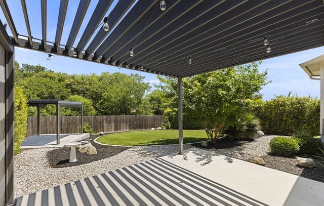 3-bedroom rental at 2631 Dolcetto Grove in San Antonio, TX — photo 2