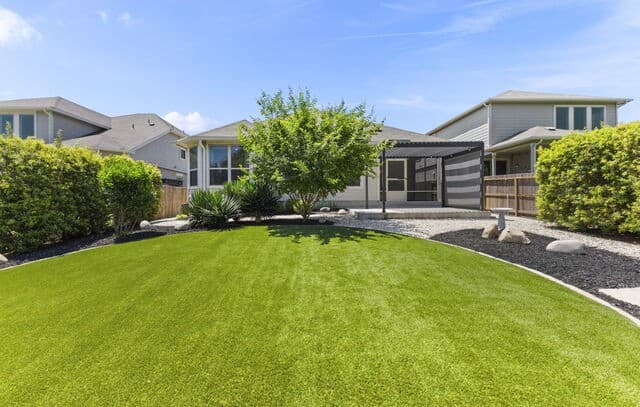 3-bedroom rental at 2631 Dolcetto Grove in San Antonio, TX — photo 4