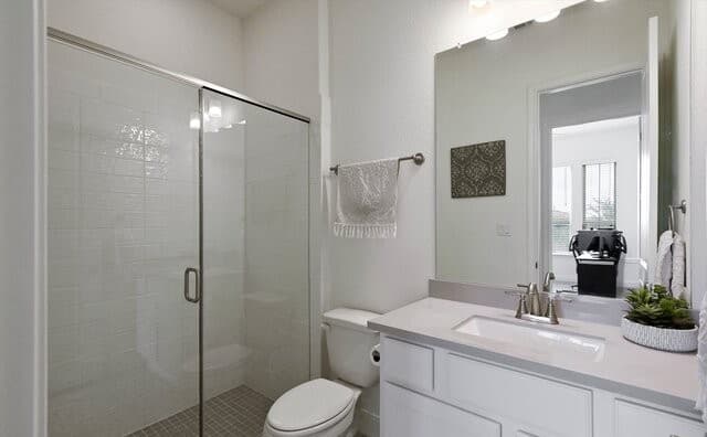 4-bedroom rental at 22458 Estacado in San Antonio, TX — photo 5