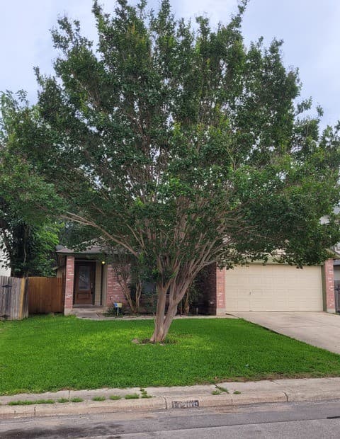 3-bedroom rental at 14306 Bromley in San Antonio, TX — photo 1