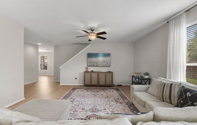 4-bedroom rental at 24222 Desert Ash in San Antonio, TX — photo 2