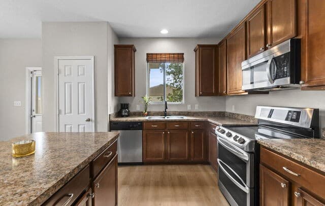 4-bedroom rental at 24222 Desert Ash in San Antonio, TX — photo 5