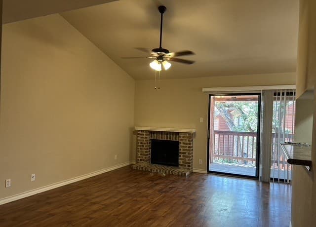 1-bedroom rental at 13018 Heimer Rd Unit 710 in San Antonio, TX — photo 3