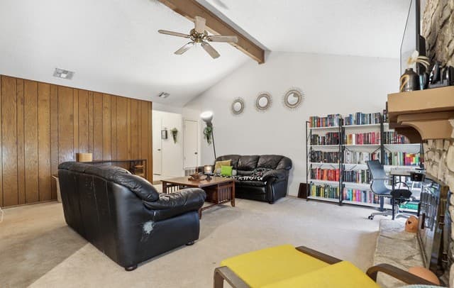 4-bedroom rental at 6923 Scottswood in San Antonio, TX — photo 5