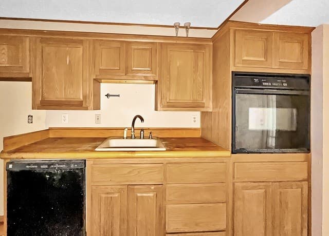 2-bedroom rental at 8519 Echo Creek Ln in San Antonio, TX — photo 3