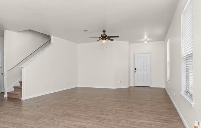 3-bedroom rental at 5740 Ping Way in Cibolo, TX — photo 5