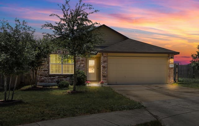 3-bedroom rental at 7707 Nova Star in San Antonio, TX — photo 1