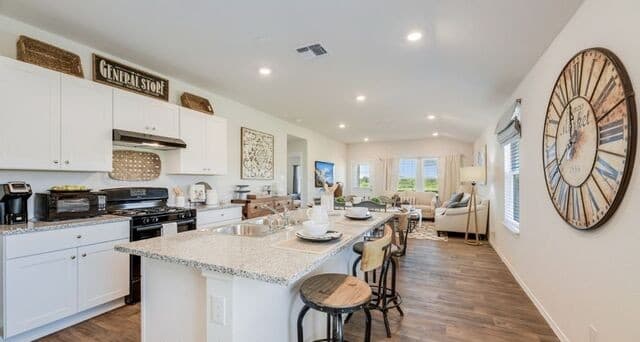 3-bedroom rental at 3619 Rock Garden Way in San Antonio, TX — photo 5