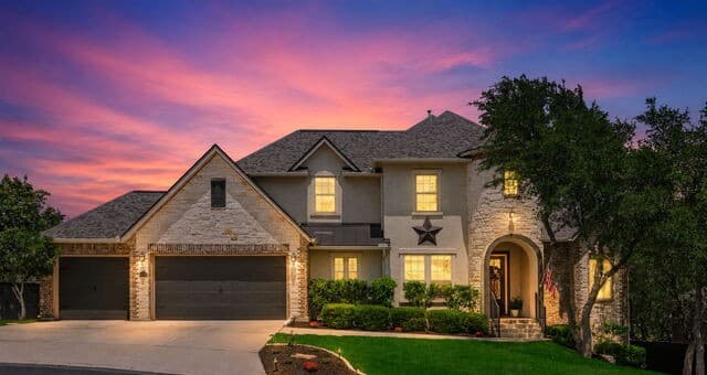 5-bedroom rental at 28710 Kings Gate in Boerne, TX — photo 1