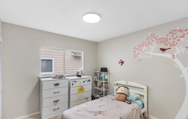 3-bedroom rental at 6614 Clovis in San Antonio, TX — photo 5