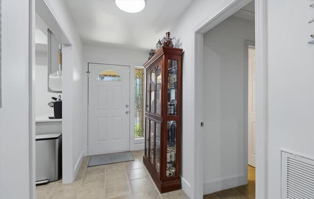 2-bedroom rental at 16202 Avenida Del Luna in San Antonio, TX — photo 3