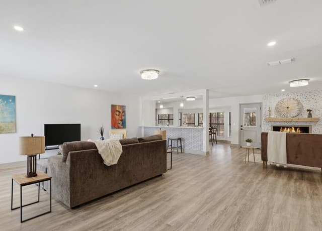 4-bedroom rental at 12203 Morristown St in San Antonio, TX — photo 5