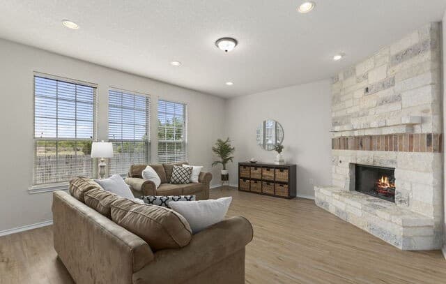 5-bedroom rental at 228 Winding Riv in Boerne, TX — photo 2
