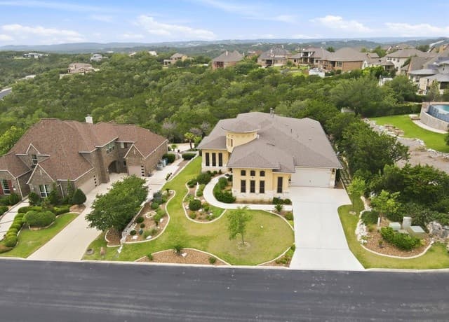 4-bedroom rental at 21335 Rembrandt Hl in San Antonio, TX — photo 1