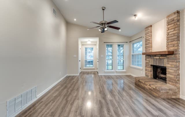3-bedroom rental at 3335 Stone Cave in San Antonio, TX — photo 4