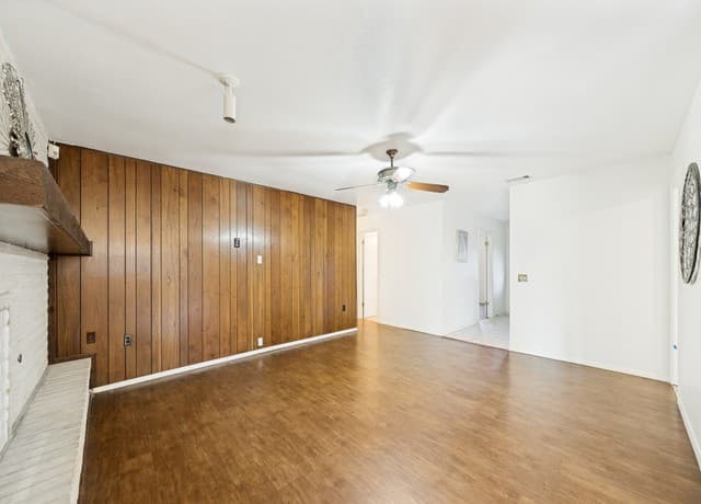 7-bedroom rental at 13206 Monte Rio St in San Antonio, TX — photo 5
