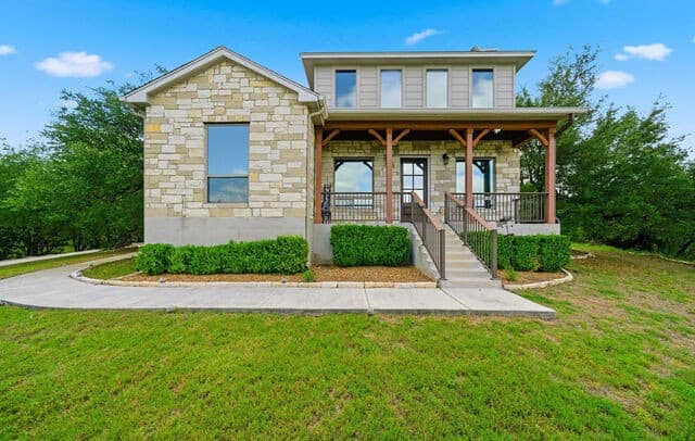 3-bedroom rental at 12458 Crow Rnch in Boerne, TX — photo 2