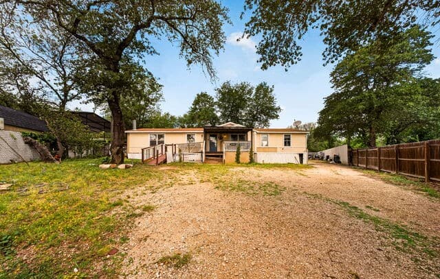 4-bedroom rental at 4203 Cotton Oaks Dr in Elmendorf, TX — photo 2