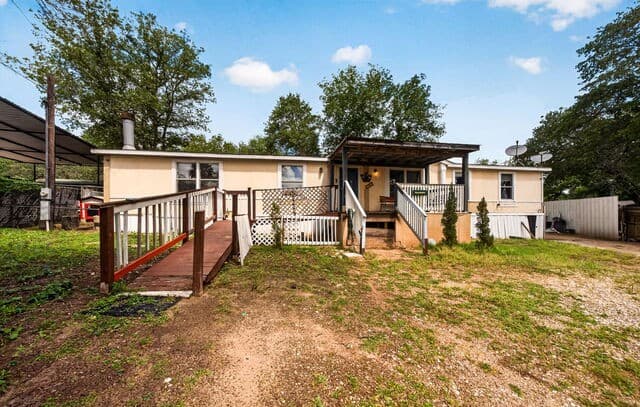 4-bedroom rental at 4203 Cotton Oaks Dr in Elmendorf, TX — photo 5