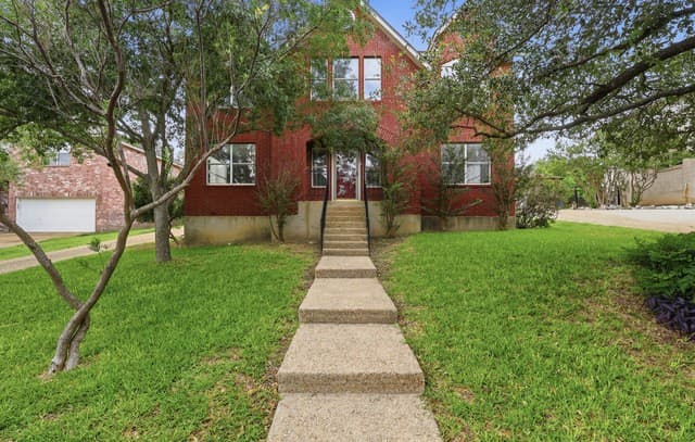 4-bedroom rental at 25031 Granite Path in San Antonio, TX — photo 3