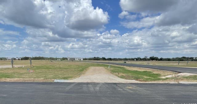 home for sale at 174 Resort Ct in Fredericksburg TX
