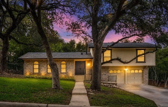 3-bedroom rental at 14210 Turtle Rock in San Antonio, TX — photo 1