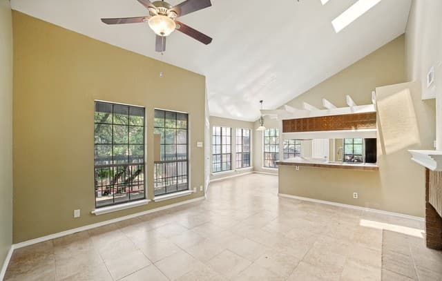2-bedroom rental at 8633 Datapoint Dr Unit 204 in San Antonio, TX — photo 1