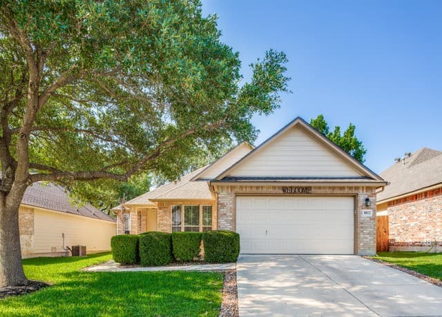 4-bedroom rental at 8812 Gustine Dr in Helotes, TX — photo 1