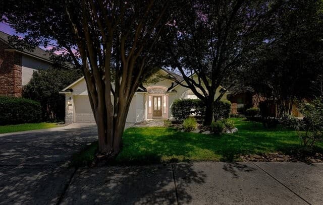 3-bedroom rental at 24018 Briarbrook Way in San Antonio, TX — photo 3