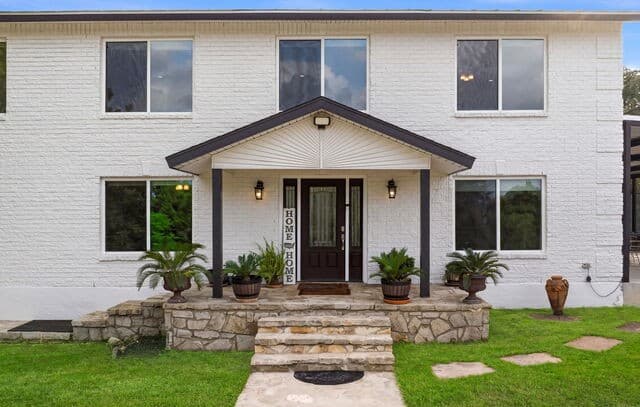 4-bedroom rental at 25951 Mahogony Trl in San Antonio, TX — photo 2