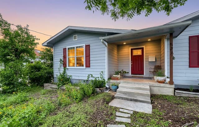 3-bedroom rental at 527 Eleanor Ave in San Antonio, TX — photo 2