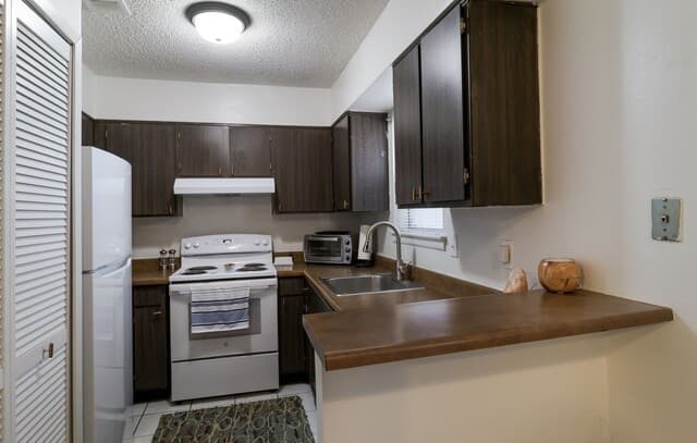 1-bedroom rental at 923 Vance Jackson Rd Unit 708 in San Antonio, TX — photo 1
