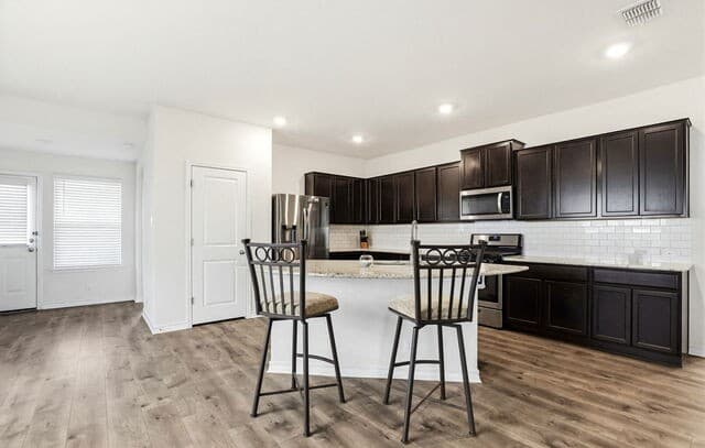 4-bedroom rental at 9916 Bratten Rise in San Antonio, TX — photo 3