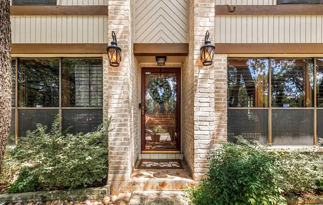 3-bedroom rental at 8911 Shady Winds in San Antonio, TX — photo 5