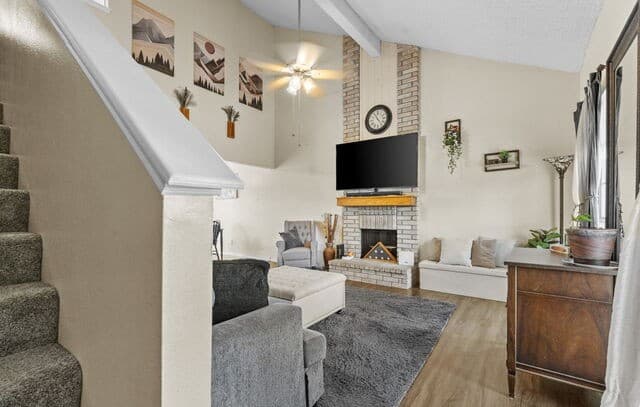 3-bedroom rental at 702 Garden Meadow Dr in Universal City, TX — photo 2