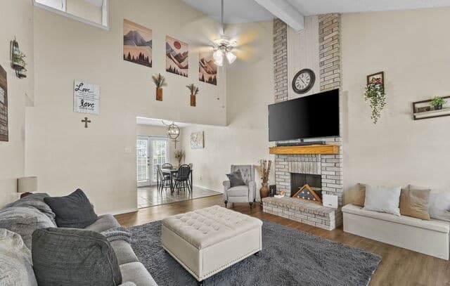 3-bedroom rental at 702 Garden Meadow Dr in Universal City, TX — photo 3