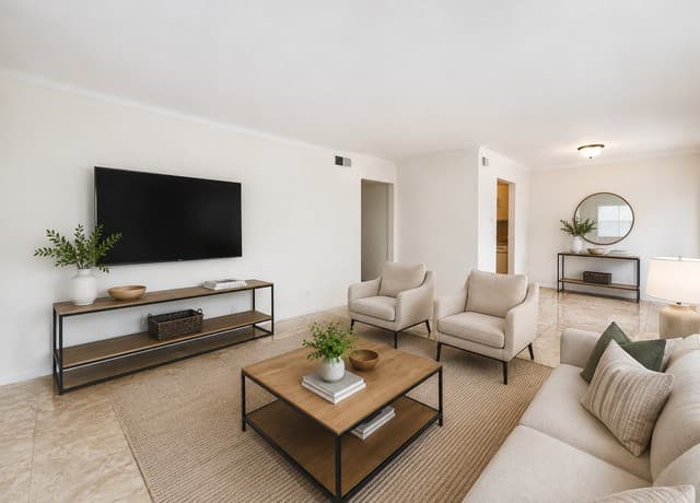 2-bedroom rental at 6611 Southpoint St Unit 128 in San Antonio, TX — photo 4