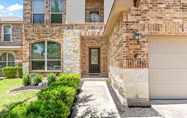 4-bedroom rental at 7643 Culebra Vly in San Antonio, TX — photo 4