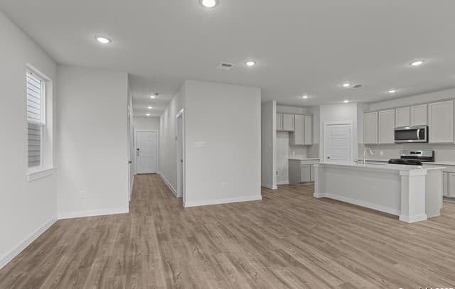 4-bedroom rental at 6567 Bufflehead Bend in Leon Valley, TX — photo 1