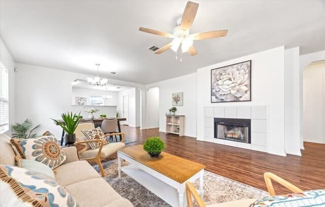 3-bedroom rental at 1635 Mason King in San Antonio, TX — photo 2