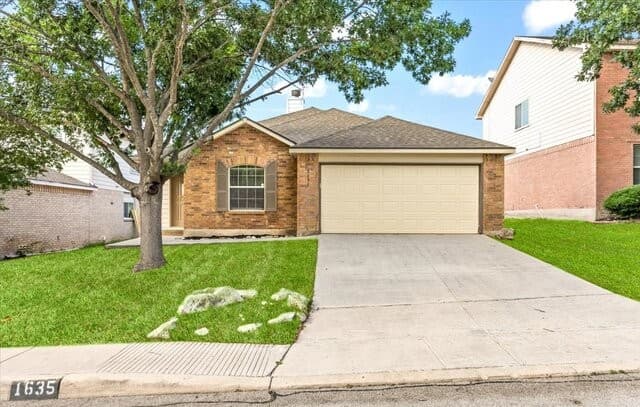 3-bedroom rental at 1635 Mason King in San Antonio, TX — photo 5