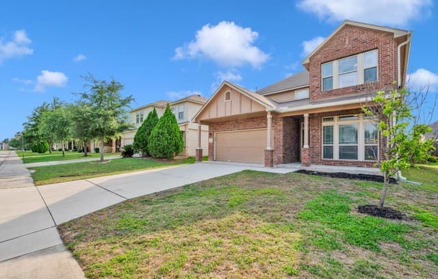 4-bedroom rental at 8427 Cedar Meadows in San Antonio, TX — photo 1