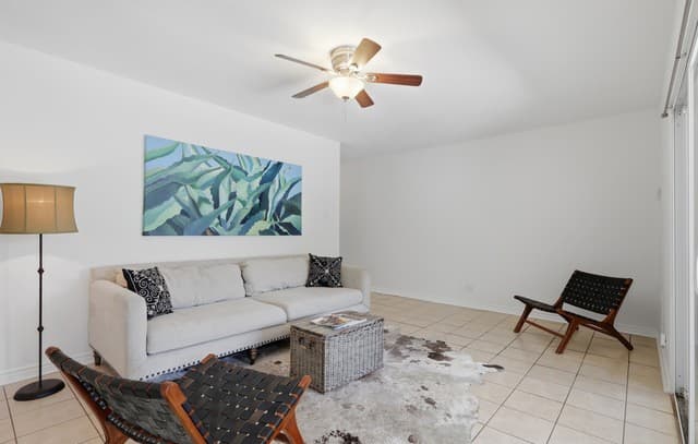 2-bedroom rental at 100 Lorenz Rd Unit 704 in San Antonio, TX — photo 3