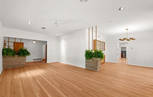 3-bedroom rental at 334 W Lynwood in San Antonio, TX — photo 3