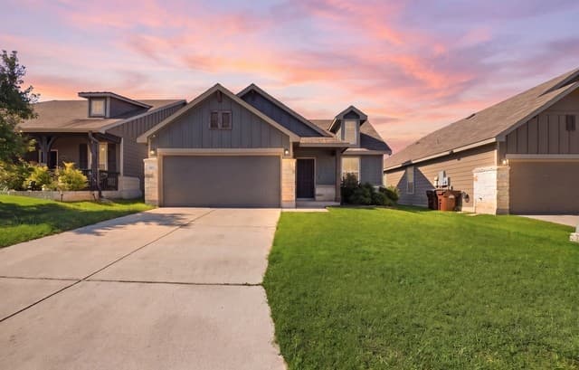 3-bedroom rental at 332 Salz Way in San Antonio, TX — photo 1