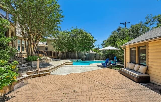 4-bedroom rental at 248 Rosemary Ave in Alamo Heights, TX — photo 4