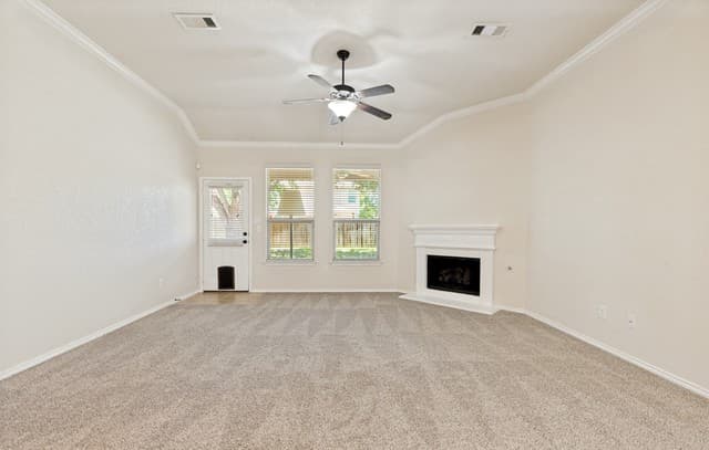 4-bedroom rental at 3116 Pencil Cholla in Schertz, TX — photo 4