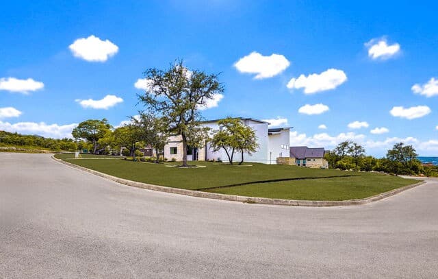 4-bedroom rental at 10009 Basilone Rdg in San Antonio, TX — photo 3