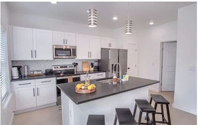 3-bedroom rental at 1022 Delaware Unit 3 in San Antonio, TX — photo 5