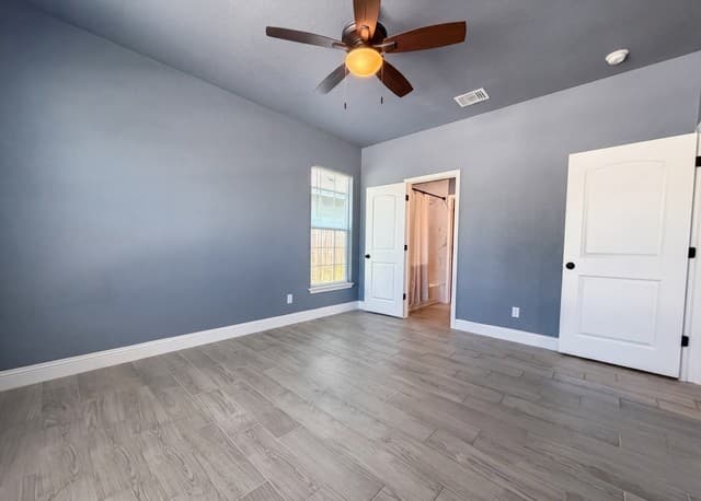 3-bedroom rental at 514 Wilchester St in San Antonio, TX — photo 4